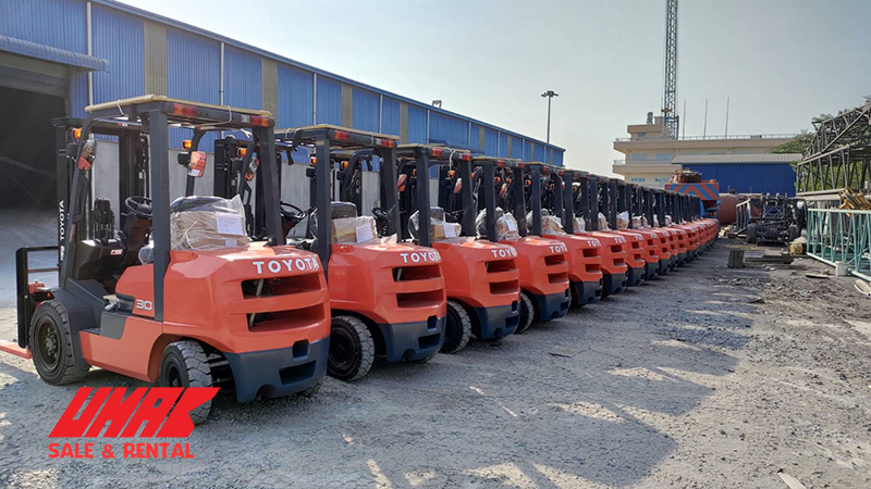 cho-thue-xe-nang-hang-gia-re-xe-moi