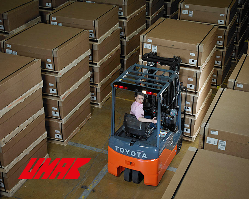 dich-vu-cho-thue-xe-nang-dien-1.5-tan-gia-re