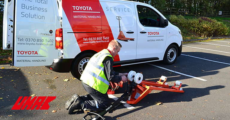 dich-vu-bao-duong-xe-nang-tay-uy-tin