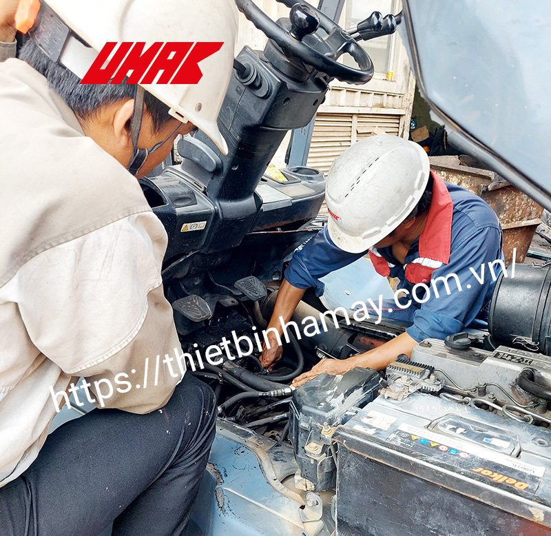 Đại tu xe nâng hàng là gì?