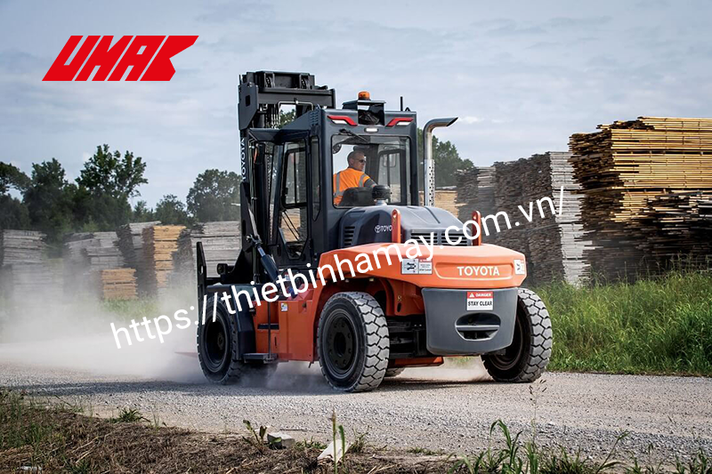 Xe nâng dầu