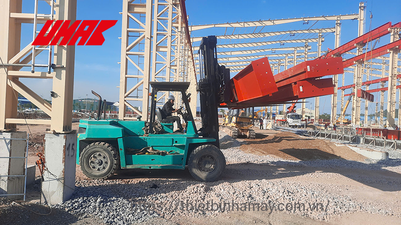 Cho thuê xe nâng 10 tấn dài hạn - FD100